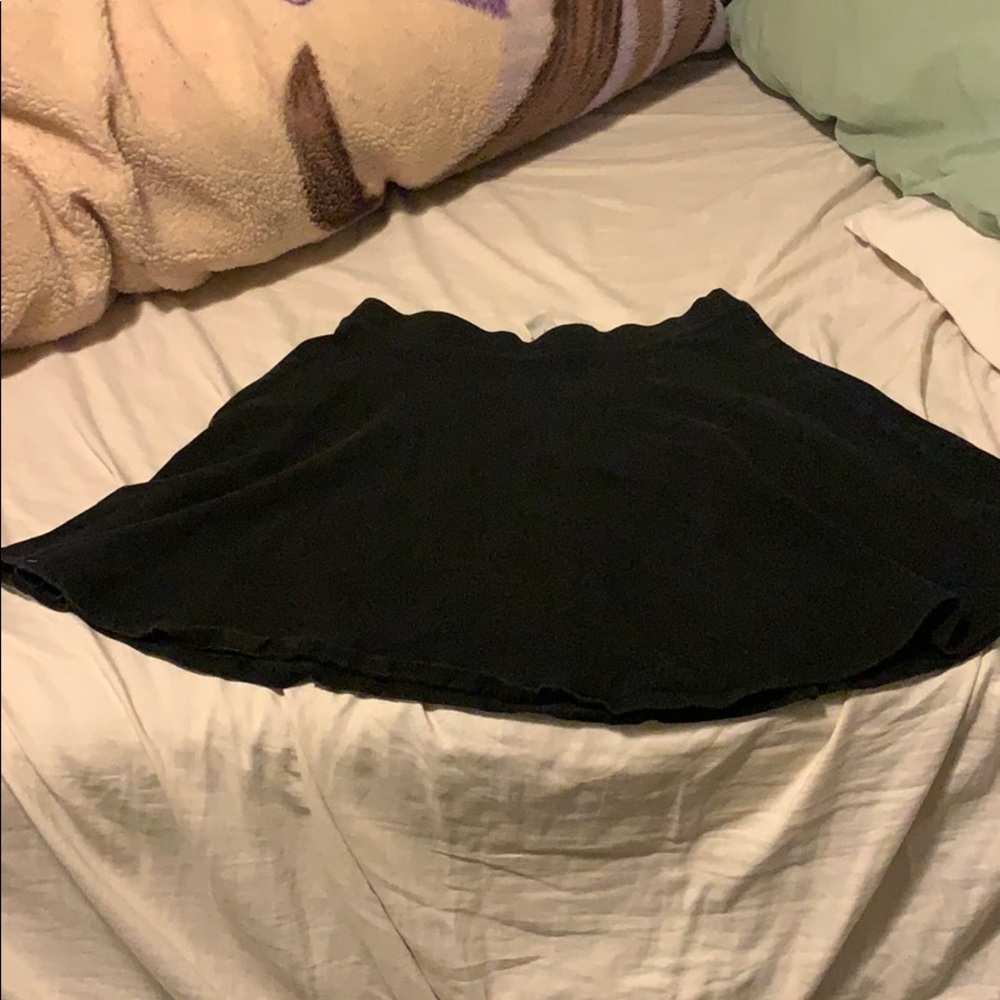 Black skater skirt